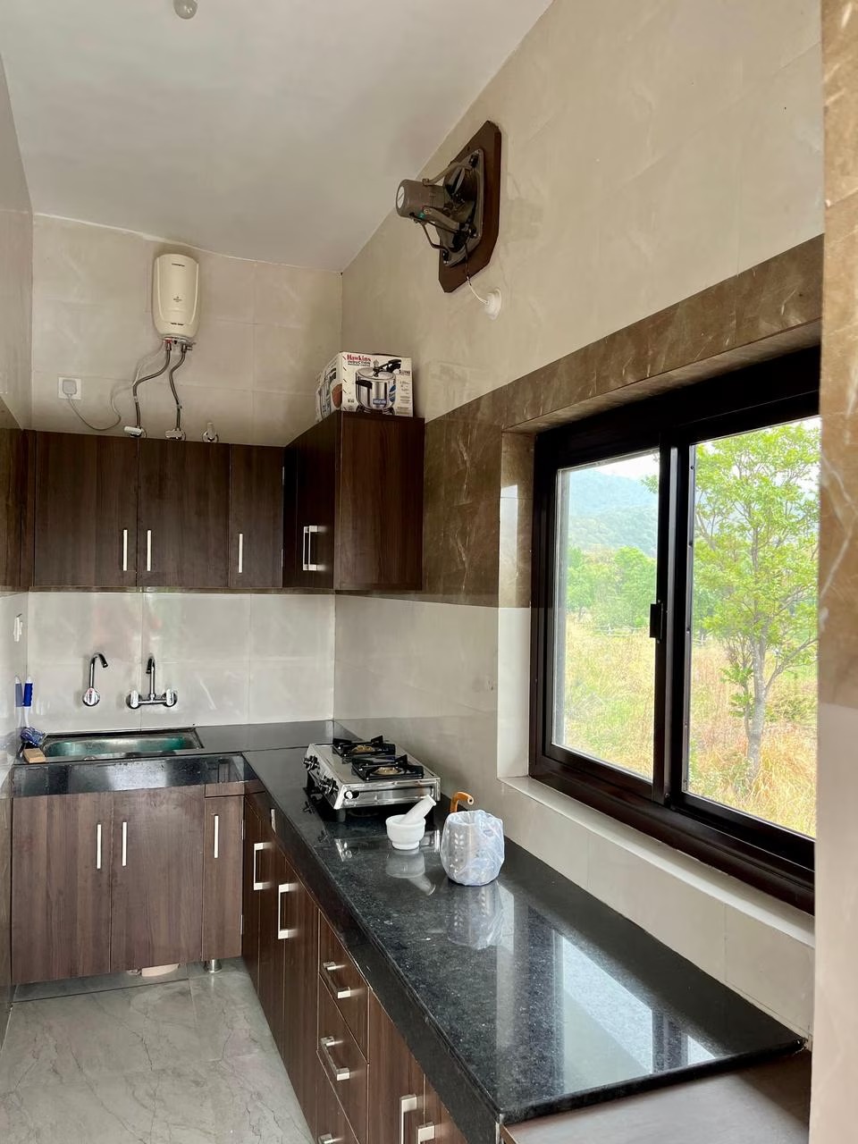 Fully equipped kitchen